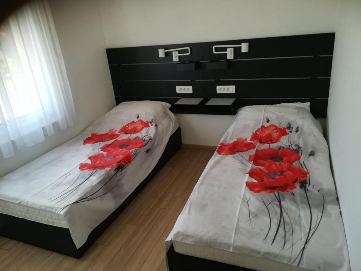 Apartments Jelena Vantacici Eksteriør billede